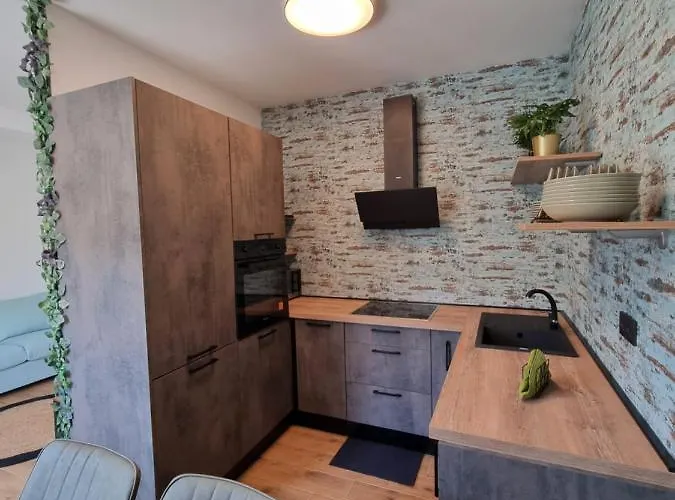 Gemini Apartamento Kaštela